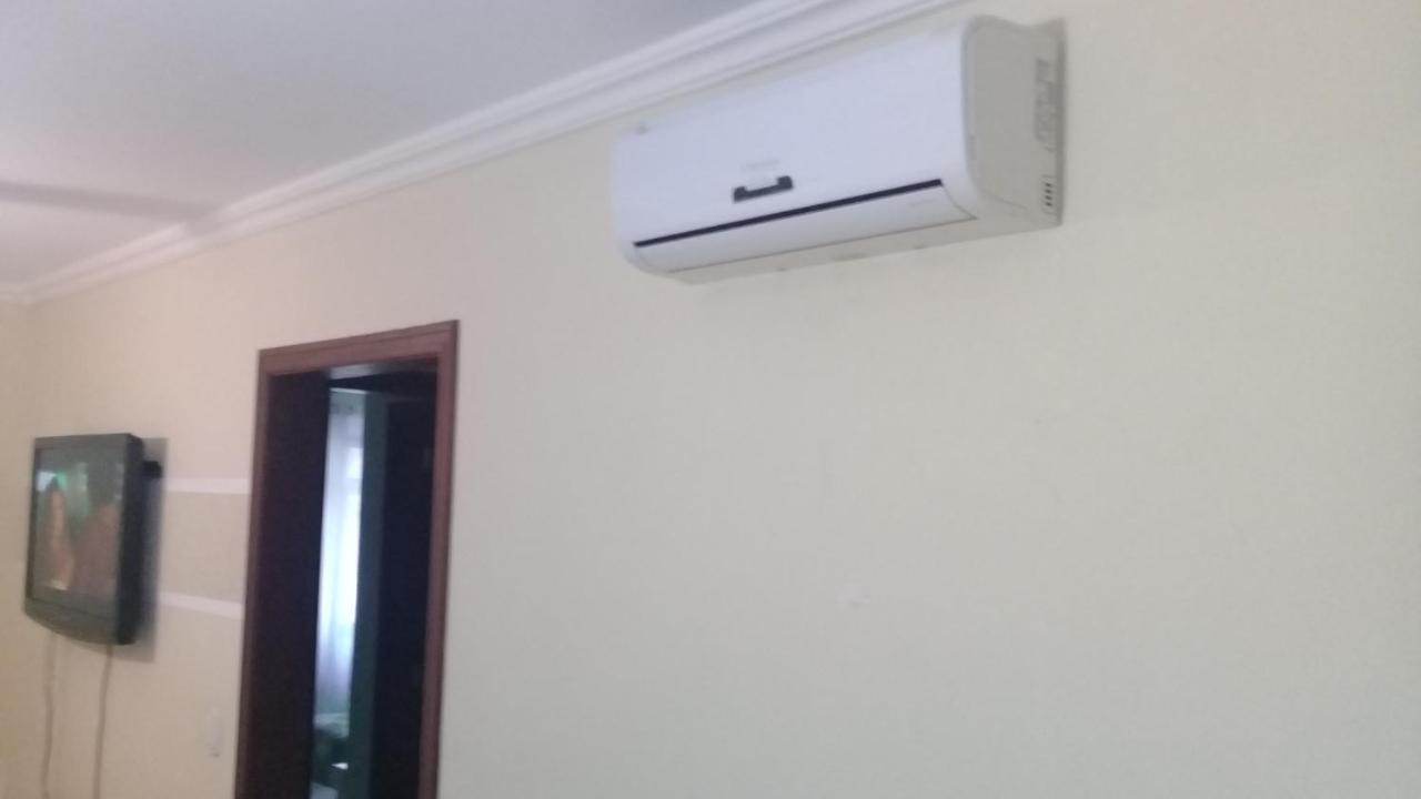 Apartamento De 2 Domitorios E 1 Garagem No Centro De Bombinhas 50 Metros Da Praia Na Avenida Principal Proximo Ao Shopping Punta Blu 외부 사진