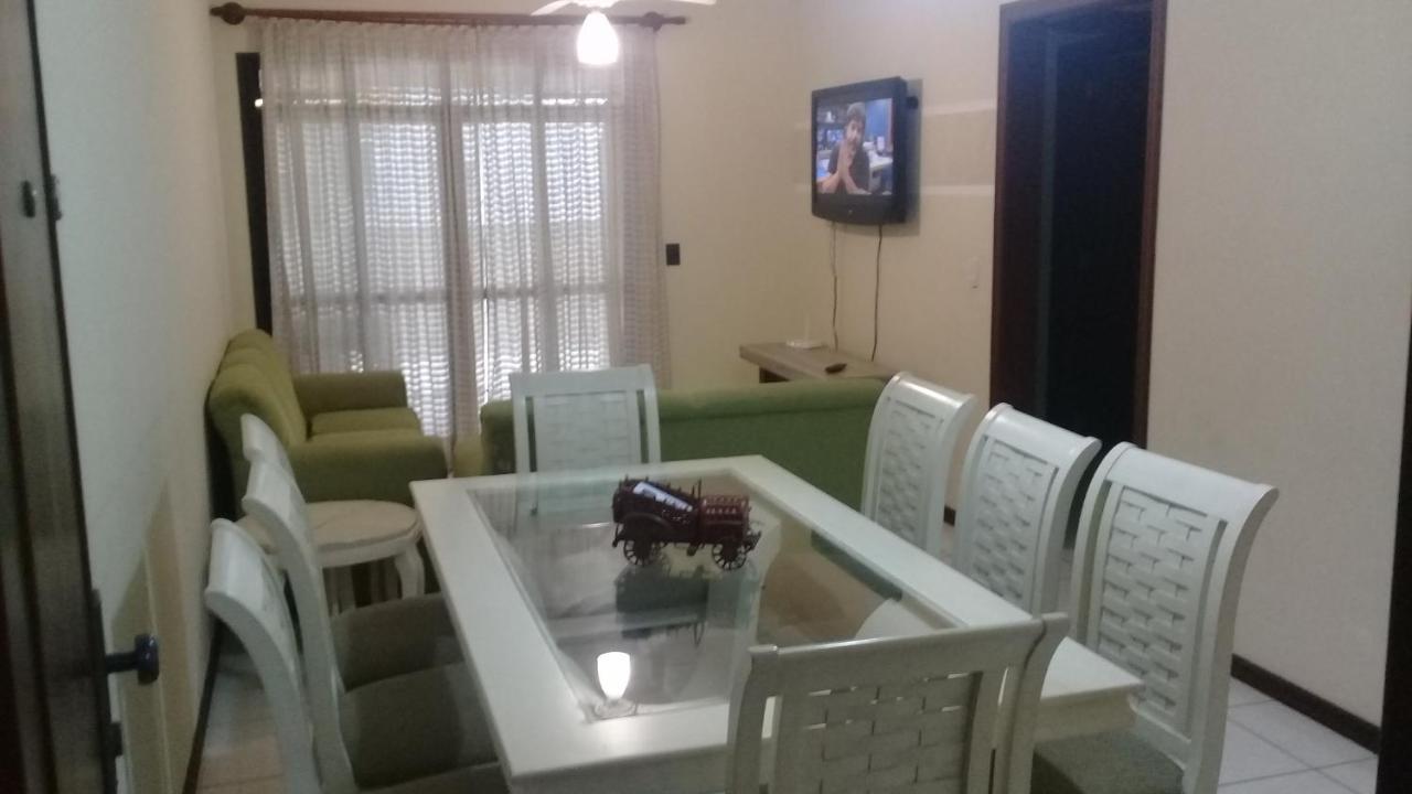 Apartamento De 2 Domitorios E 1 Garagem No Centro De Bombinhas 50 Metros Da Praia Na Avenida Principal Proximo Ao Shopping Punta Blu 외부 사진